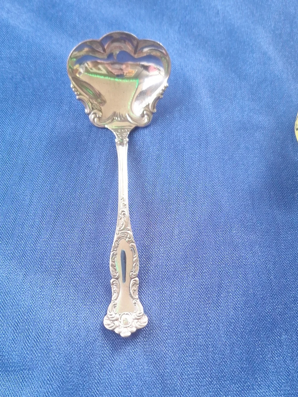 William Rogers & Son AA Ornate Silver Serving Spoon - Heart Bowl Design